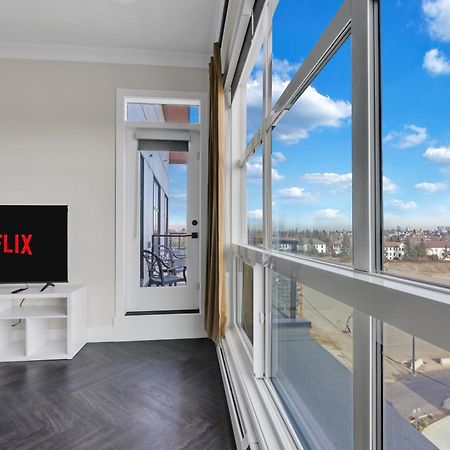 Elegant Space In Currie Apartment Calgary Exterior photo