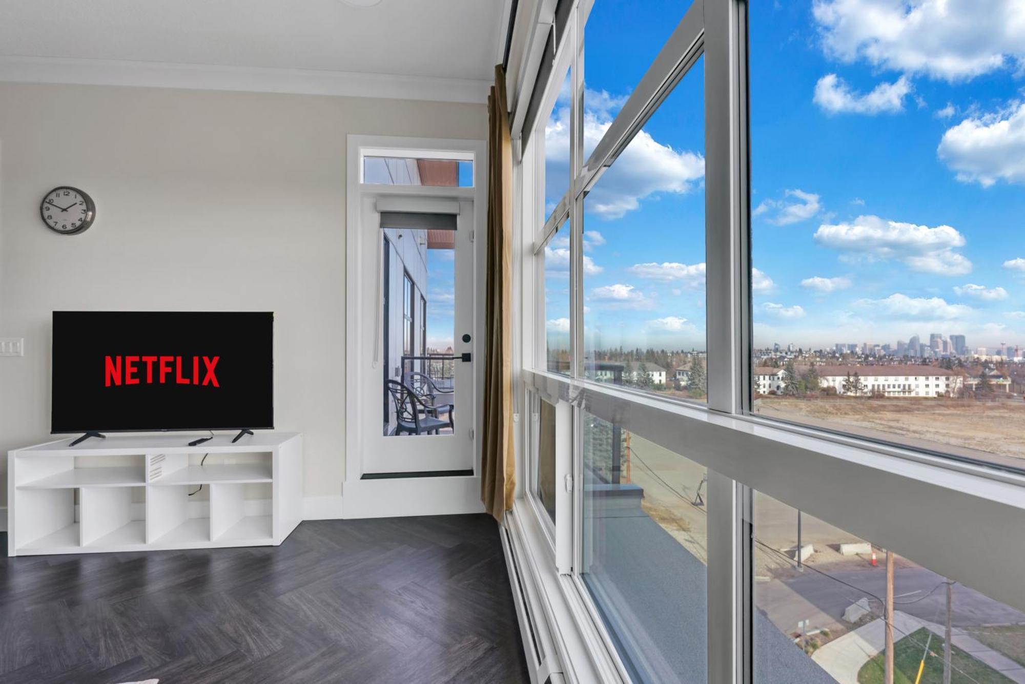 Elegant Space In Currie Apartment Calgary Exterior photo