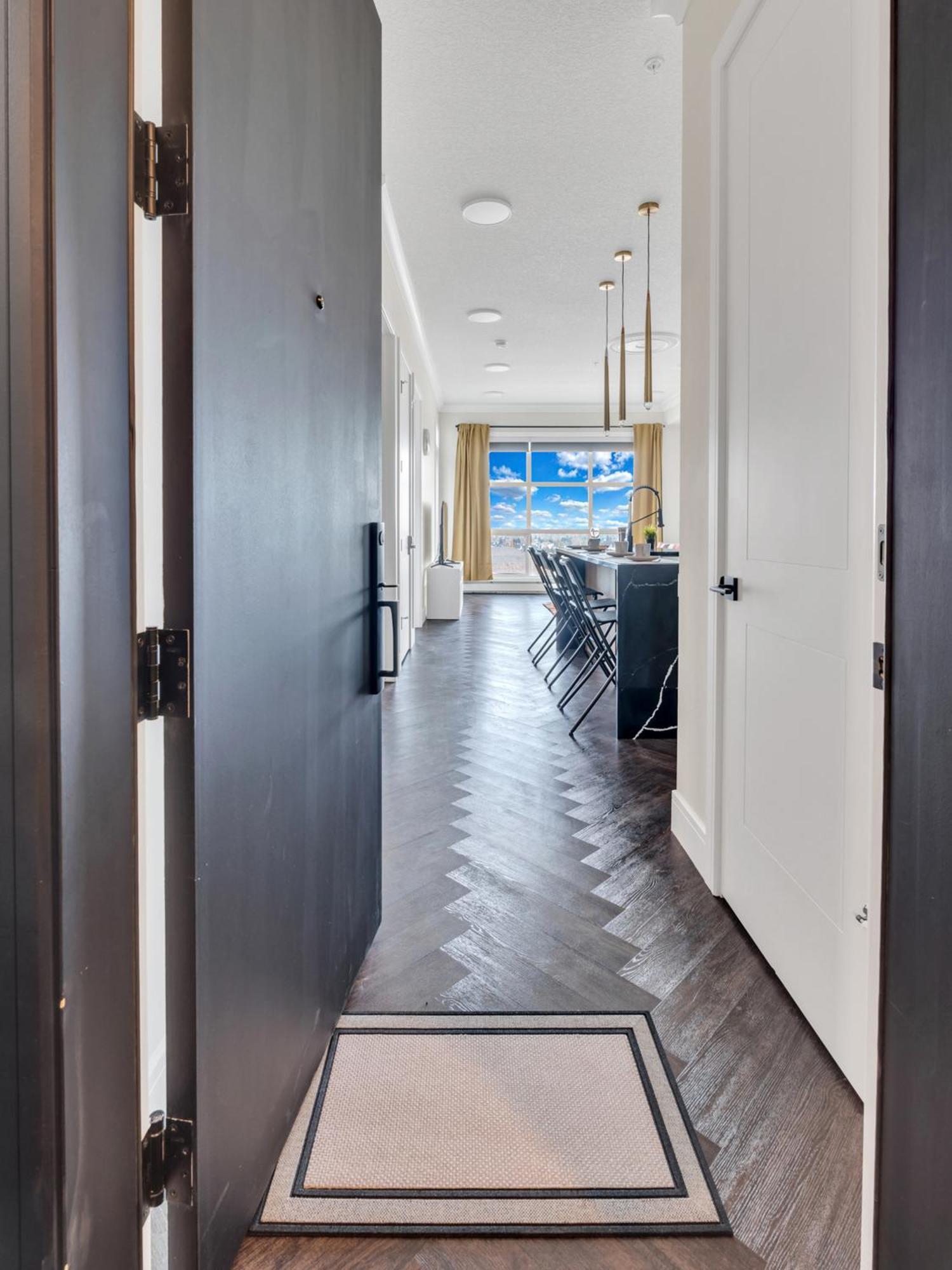 Elegant Space In Currie Apartment Calgary Exterior photo